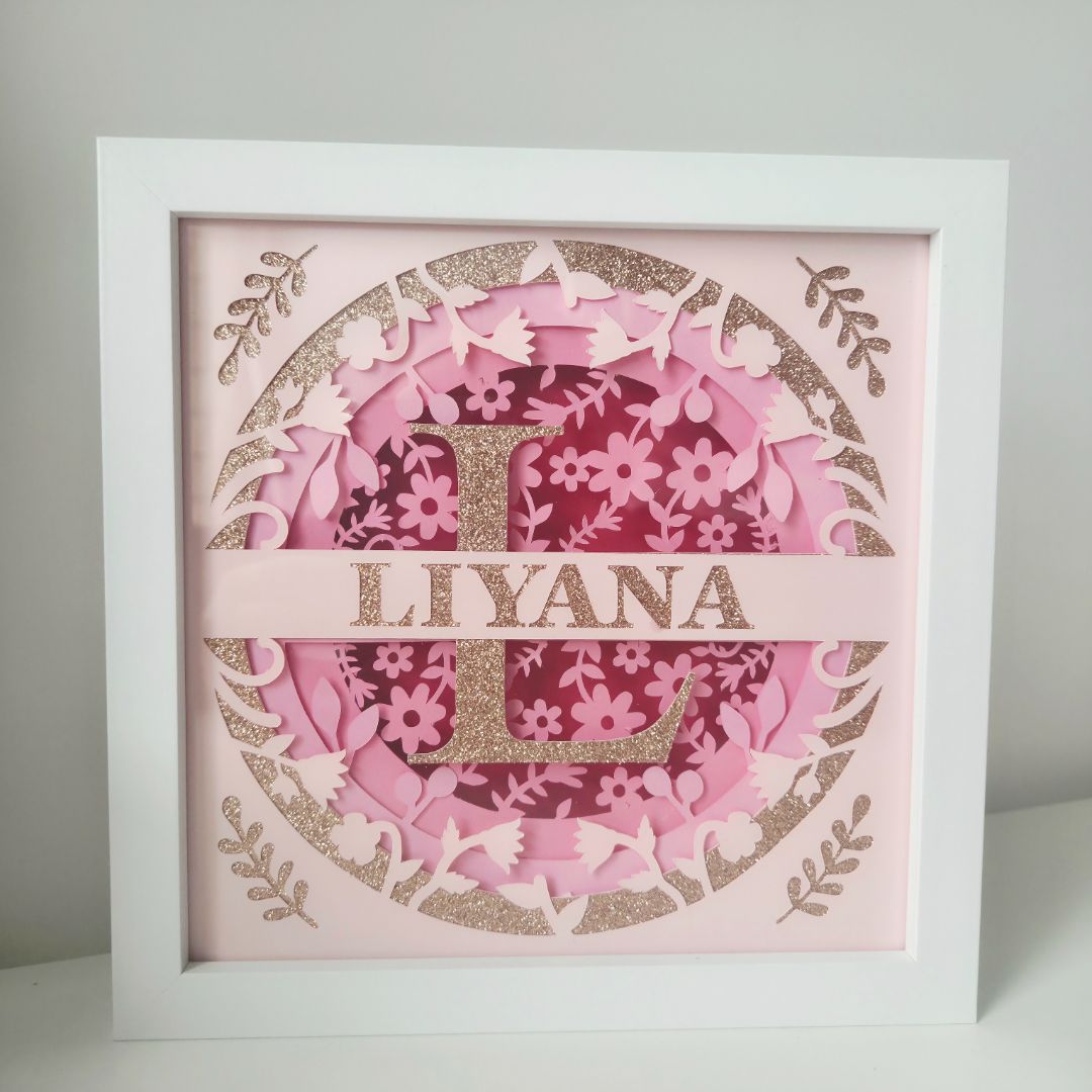 Beautiful 3D Monogram Circle with Split Name Design